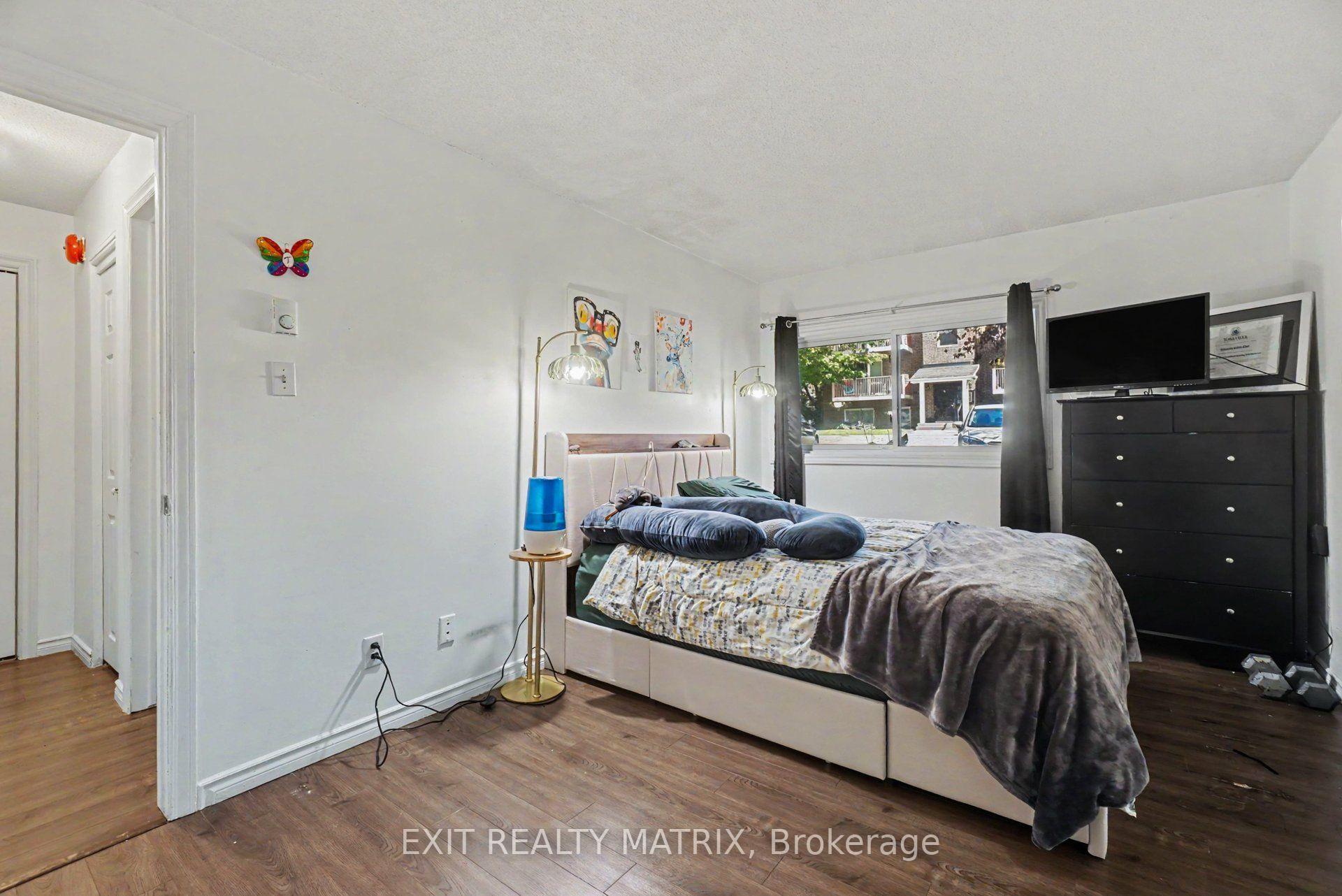 Photo 22 of Unit 302, 1589 St. Bernard Street, Ottawa, Sawmill Creek/Timbermill — HOMEH