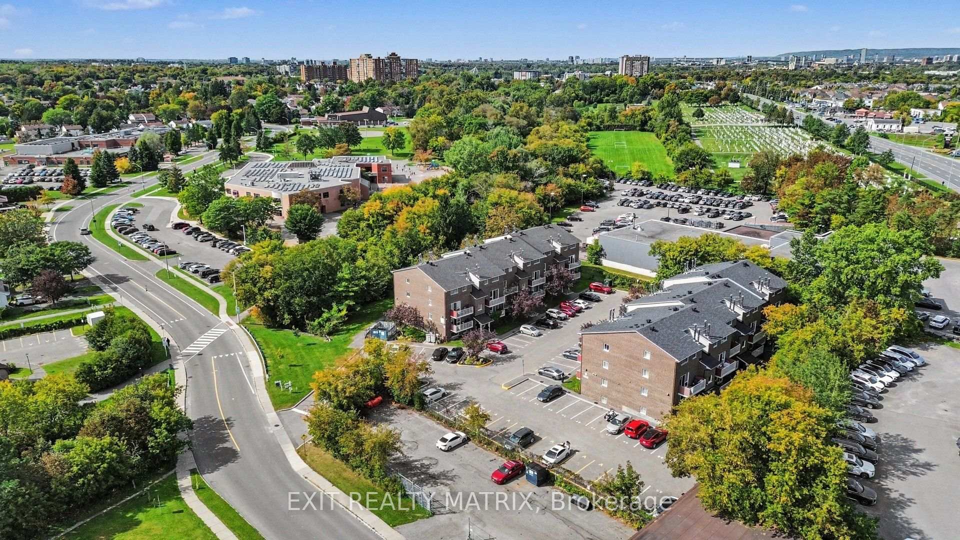 Photo 33 of Unit 302, 1589 St. Bernard Street, Ottawa, Sawmill Creek/Timbermill — HOMEH