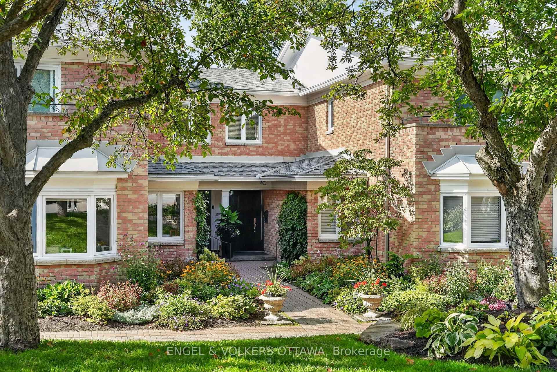 Photo 1 of Unit 7, 55 Whitemarl Drive, Ottawa, Rockcliffe — HOMEH