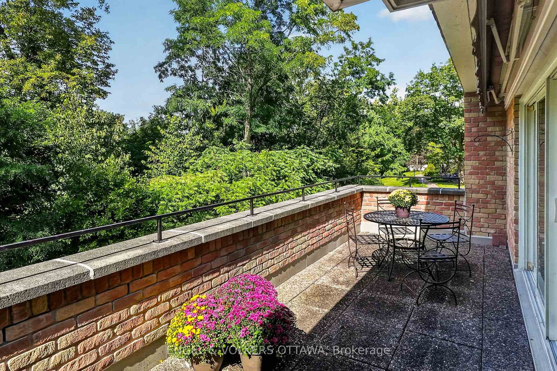Photo 14 of Unit 7, 55 Whitemarl Drive, Ottawa, Rockcliffe — HOMEH
