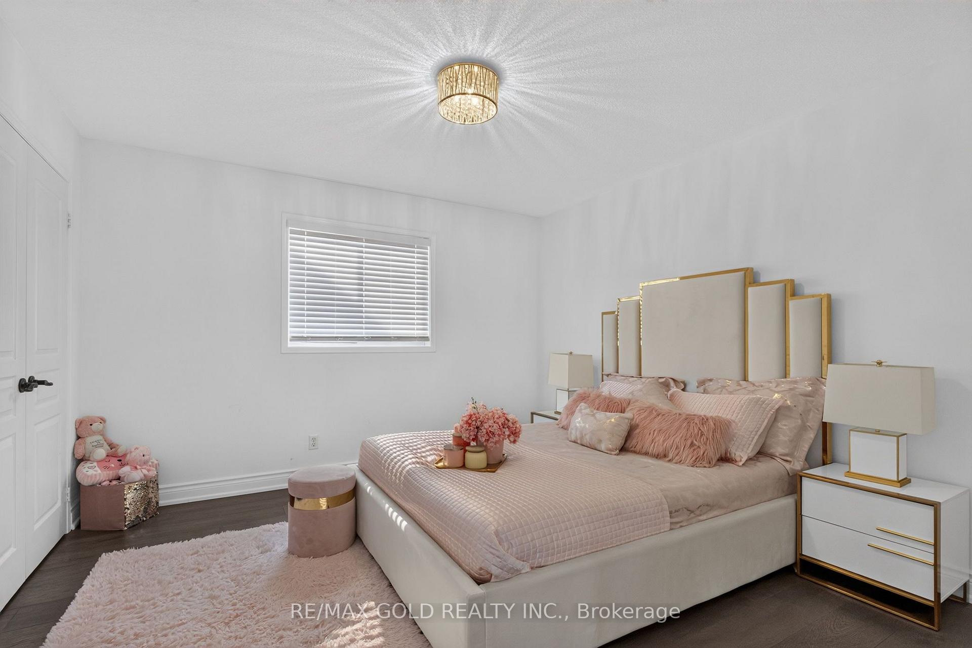 Photo 30 of 94 Twin Streams Road, Whitby, Williamsburg — HOMEH