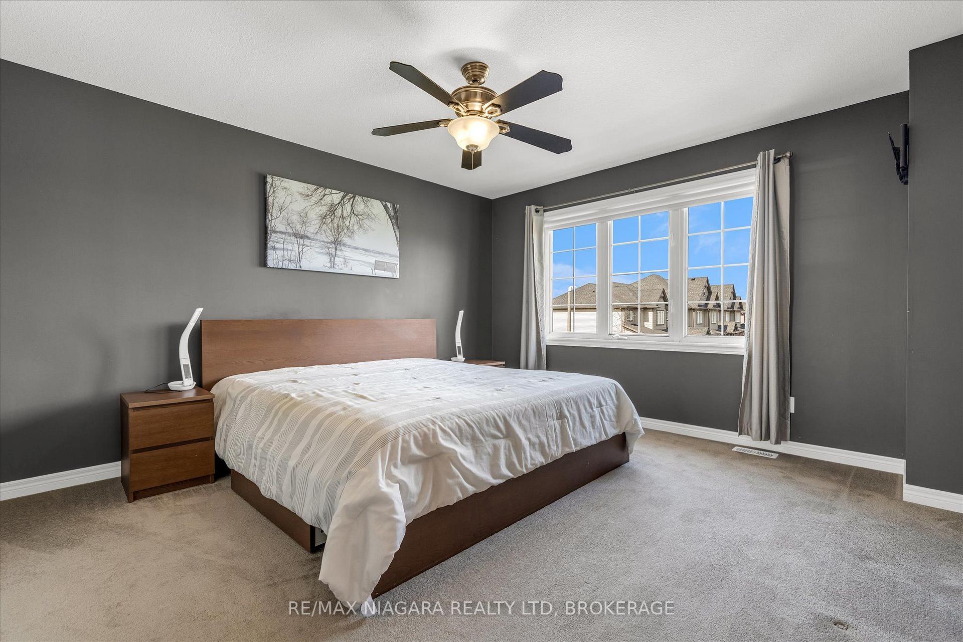 Photo 11 of 187 Cardinal Crescent, Welland, Coyle Creek — HOMEH