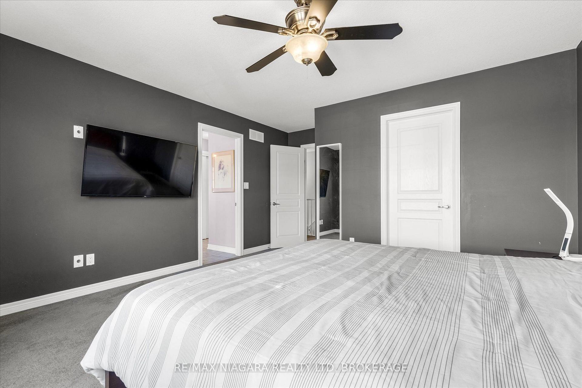 Photo 12 of 187 Cardinal Crescent, Welland, Coyle Creek — HOMEH