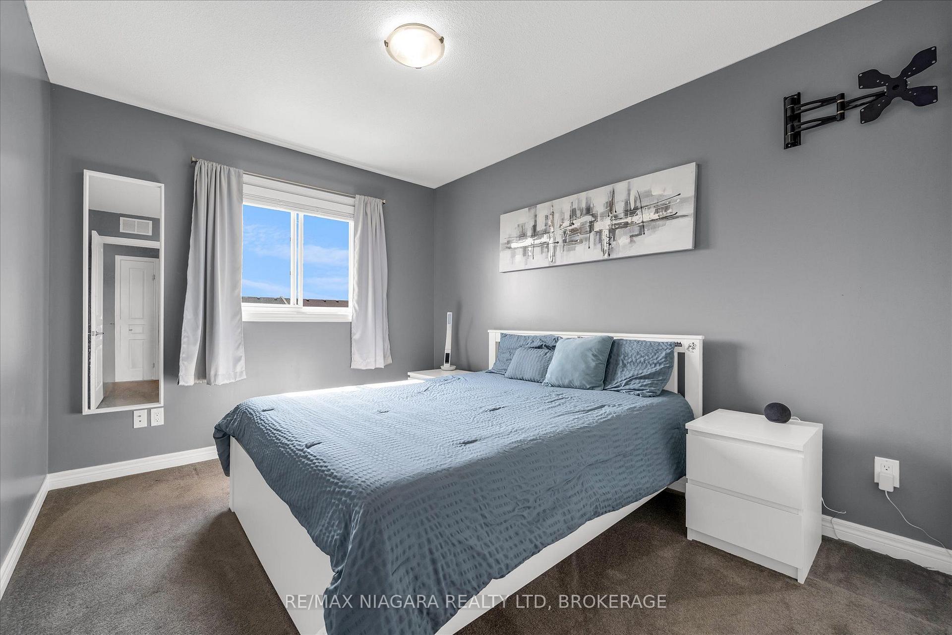 Photo 15 of 187 Cardinal Crescent, Welland, Coyle Creek — HOMEH