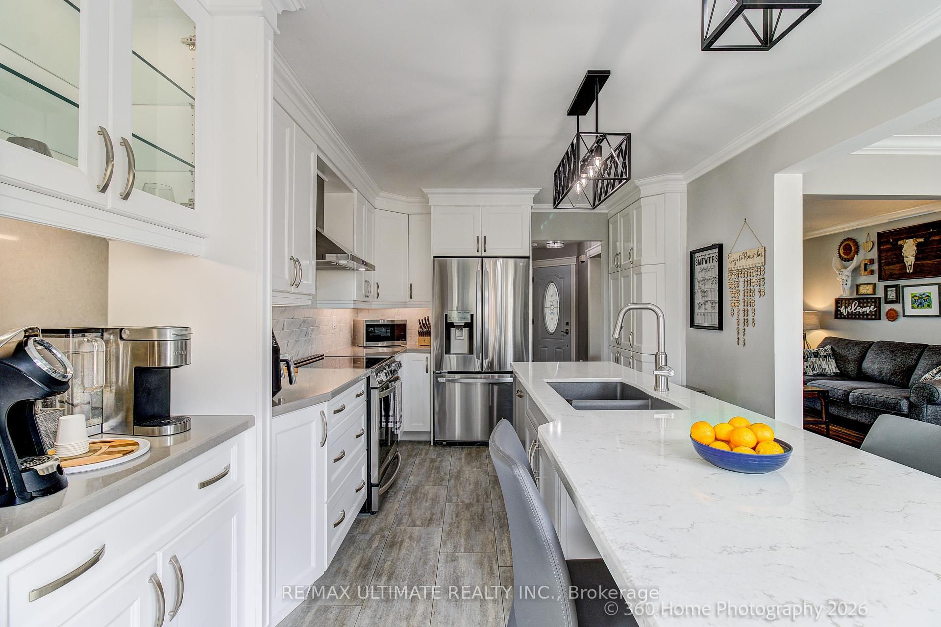 Photo 8 of 23 Windham Crescent, Clarington, Courtice — HOMEH