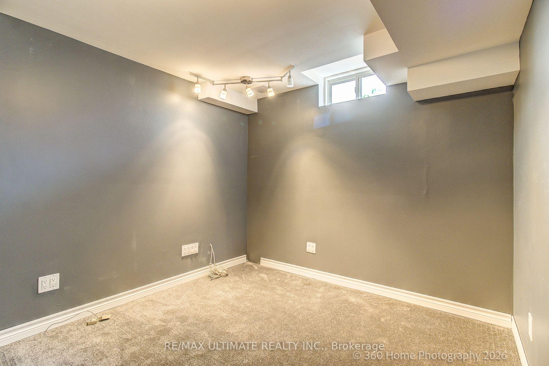 Photo 21 of 23 Windham Crescent, Clarington, Courtice — HOMEH