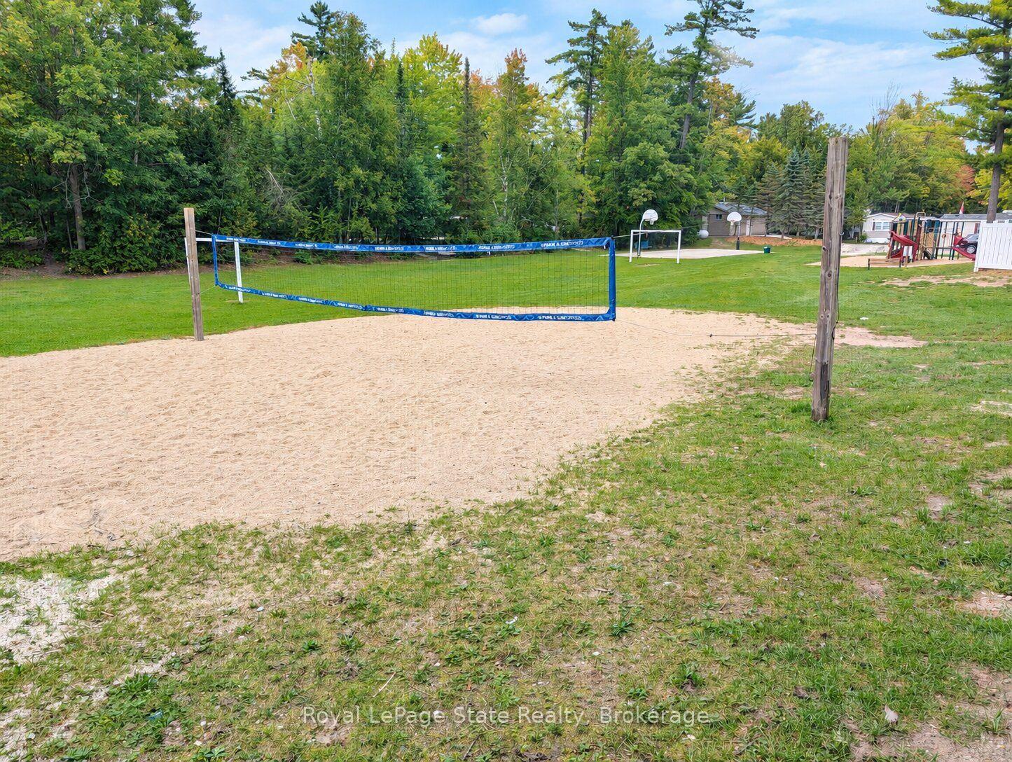 Photo 20 of 34 Temagami Trail, Wasaga Beach — HOMEH