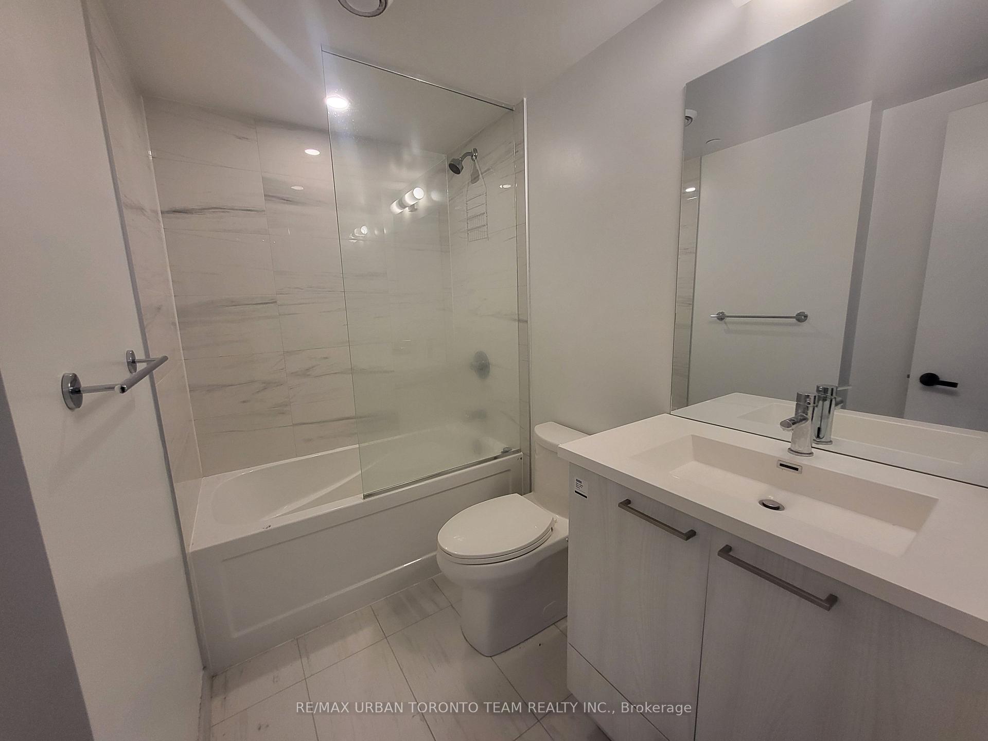 Photo 8 of Unit 2002, 195 Commerce Street, Vaughan, Vaughan Corporate Centre — HOMEH