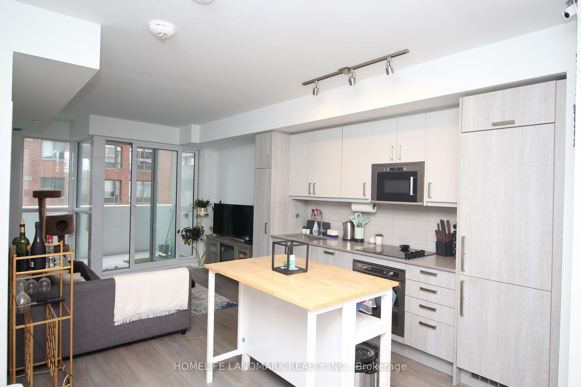 Photo 2 of Unit 610, 77 Mutual Street, Toronto, Church-Yonge Corridor — HOMEH