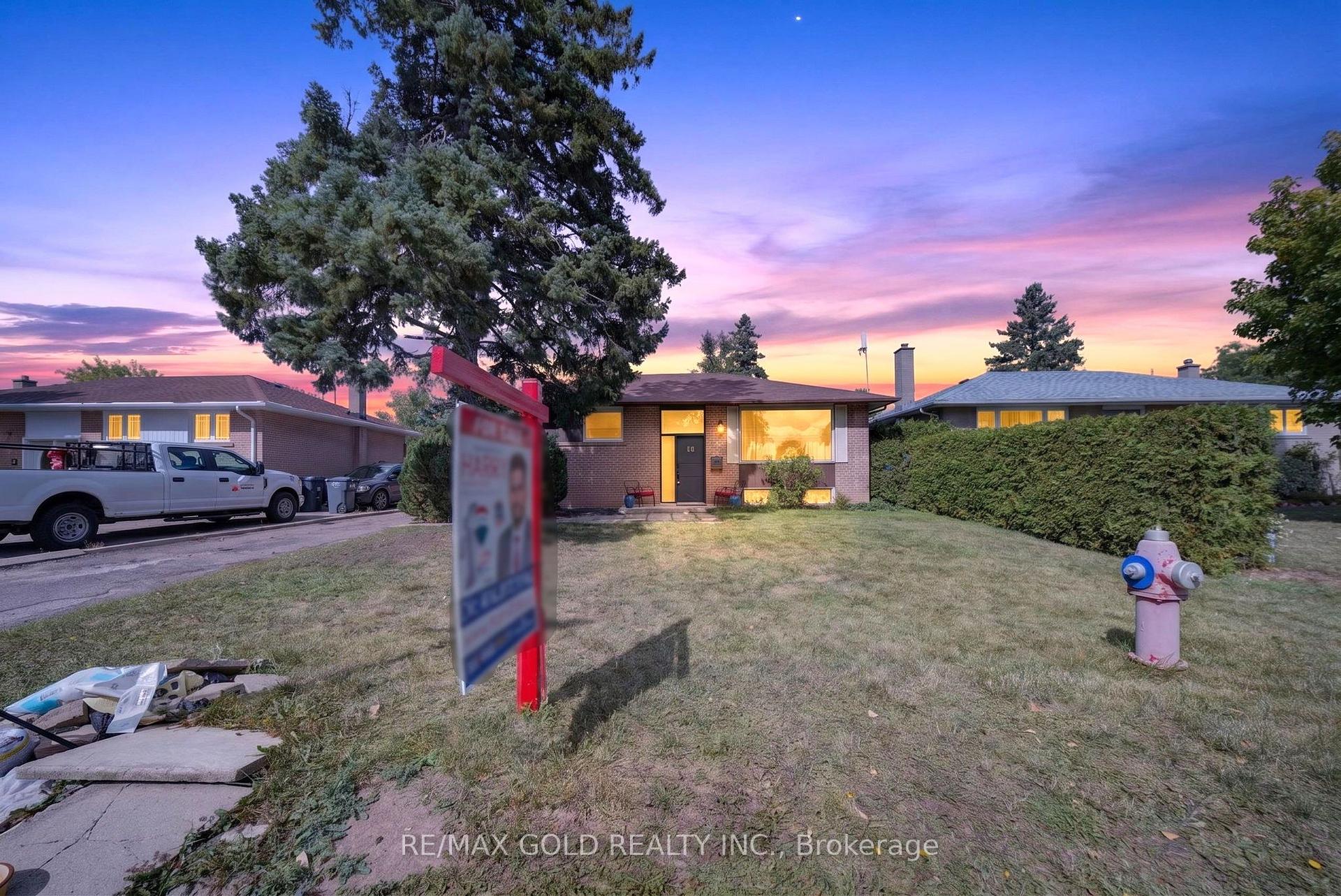 Photo 1 of 12 Alexandria Crescent, Brampton, Avondale — HOMEH