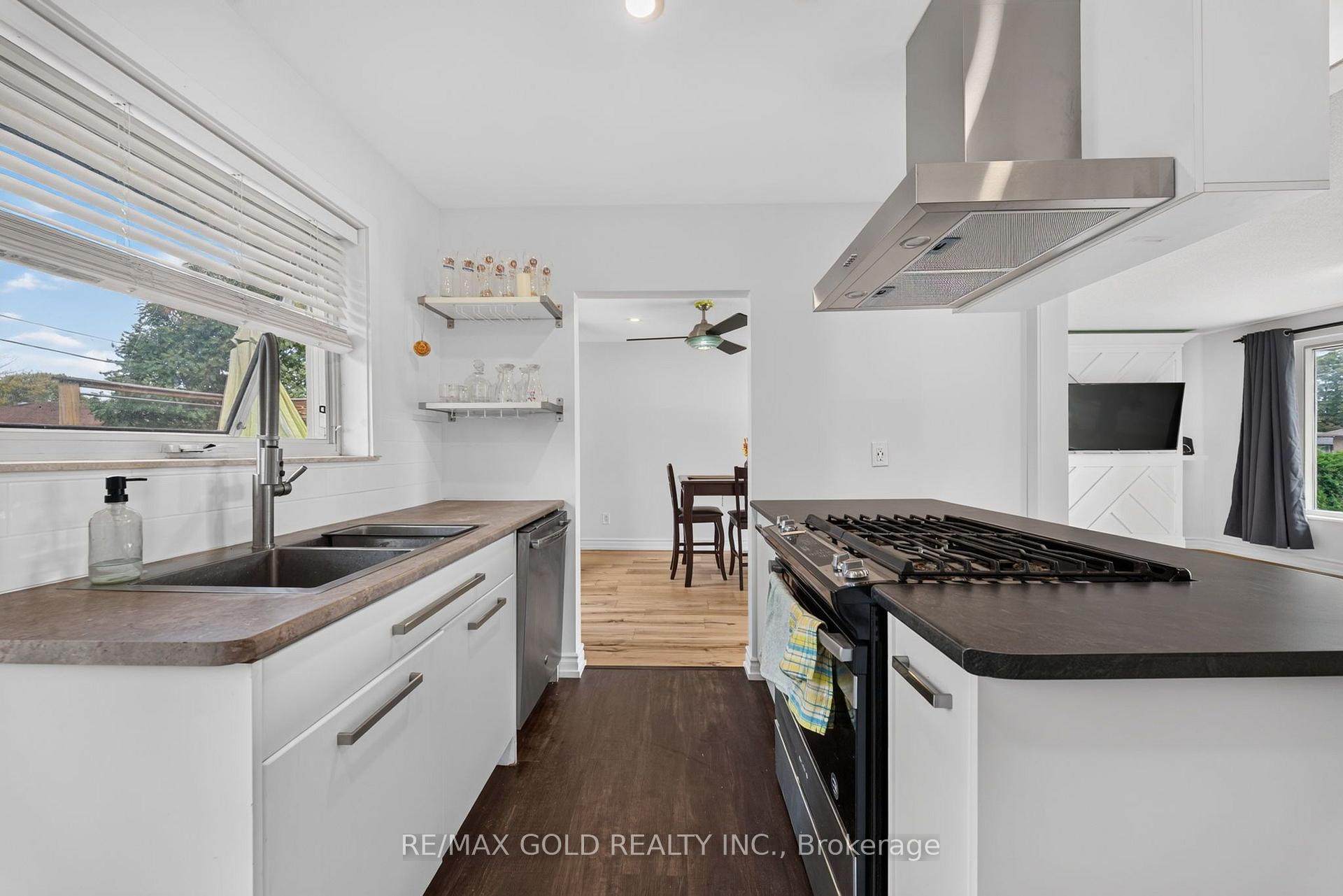 Photo 19 of 12 Alexandria Crescent, Brampton, Avondale — HOMEH