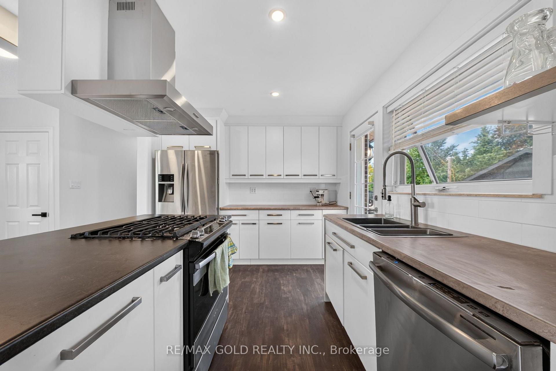 Photo 20 of 12 Alexandria Crescent, Brampton, Avondale — HOMEH
