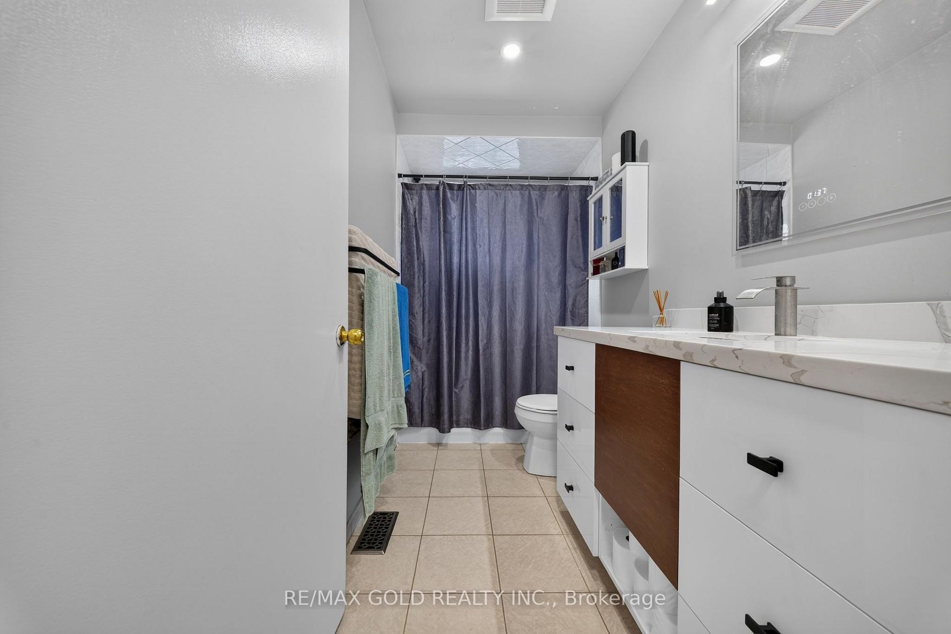 Photo 28 of 12 Alexandria Crescent, Brampton, Avondale — HOMEH