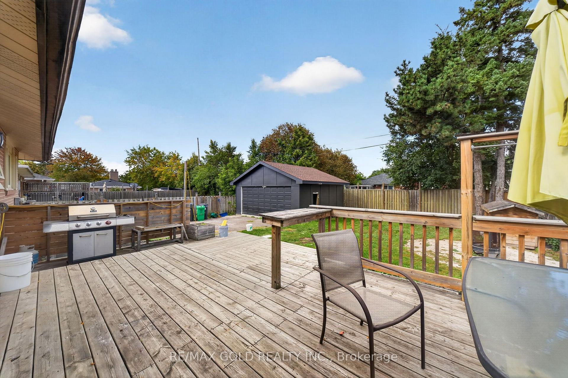 Photo 42 of 12 Alexandria Crescent, Brampton, Avondale — HOMEH