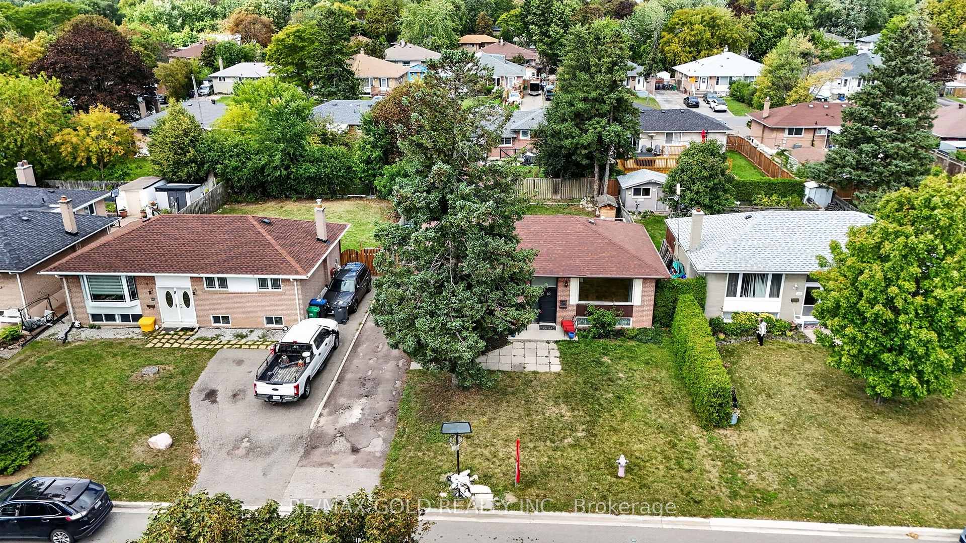 Photo 44 of 12 Alexandria Crescent, Brampton, Avondale — HOMEH