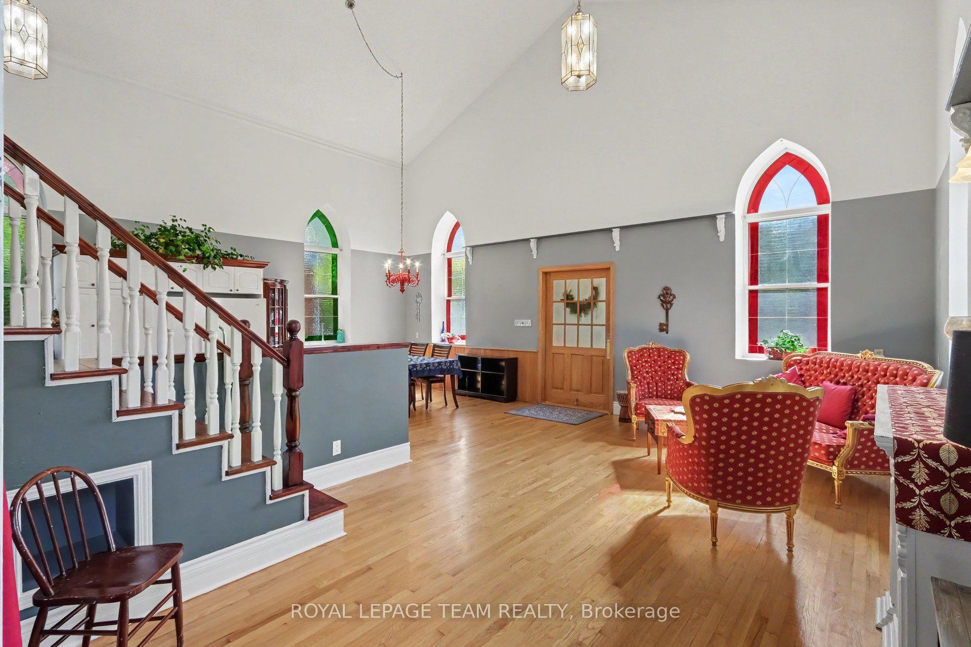 Photo 5 of 10565 Main Street, North Dundas, North Dundas (Mountain) Twp — HOMEH