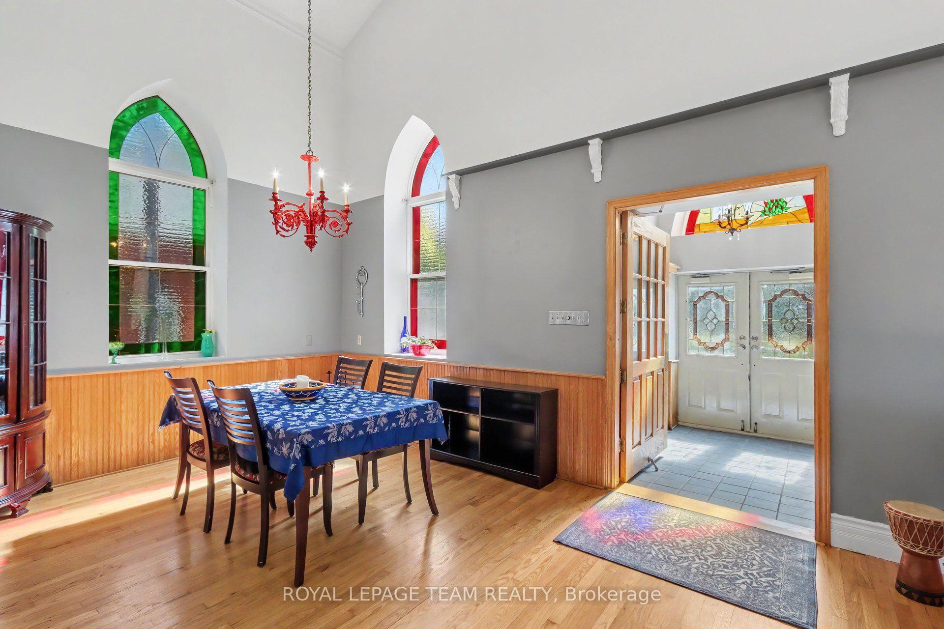 Photo 7 of 10565 Main Street, North Dundas, North Dundas (Mountain) Twp — HOMEH
