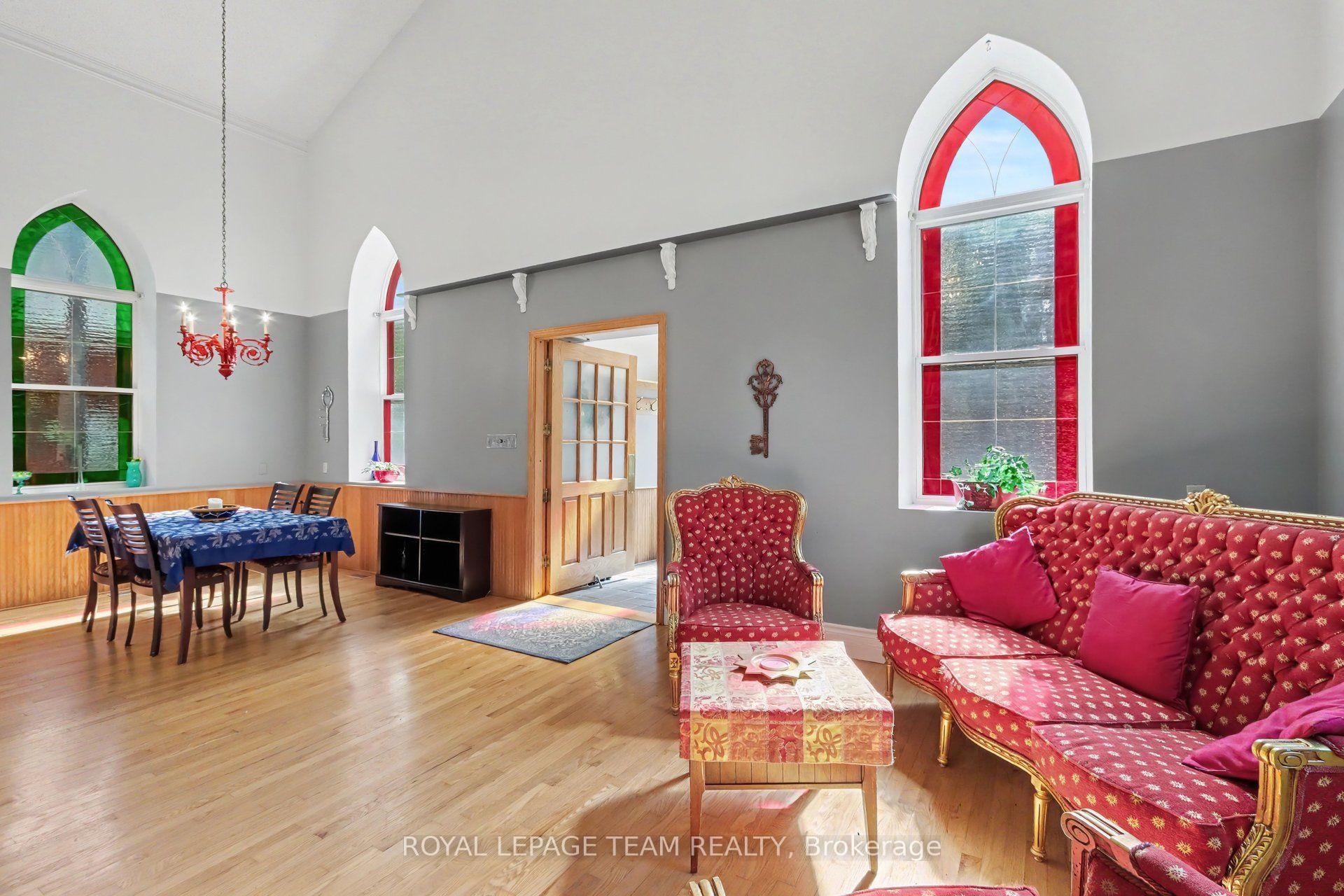 Photo 6 of 10565 Main Street, North Dundas, North Dundas (Mountain) Twp — HOMEH