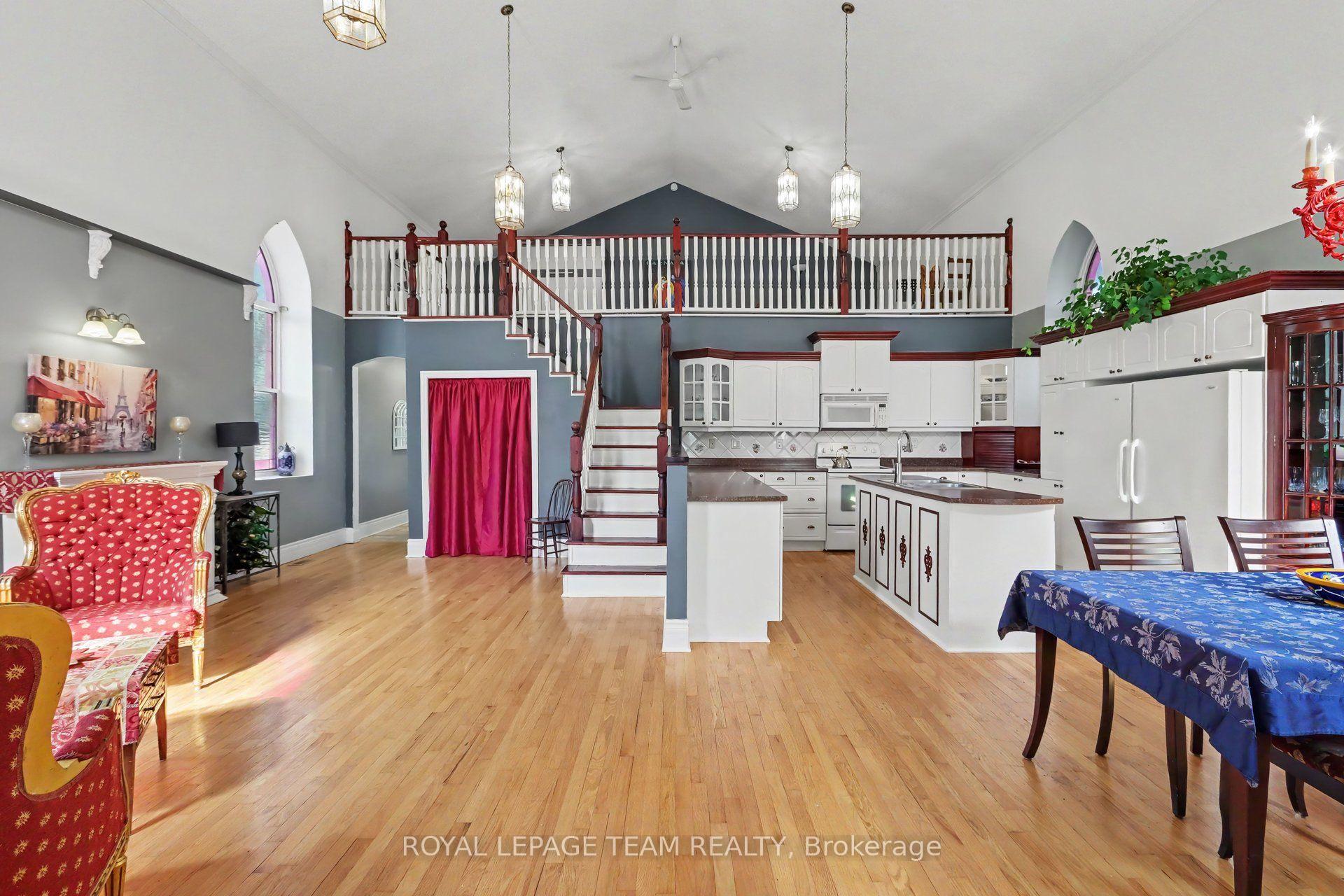 Photo 9 of 10565 Main Street, North Dundas, North Dundas (Mountain) Twp — HOMEH