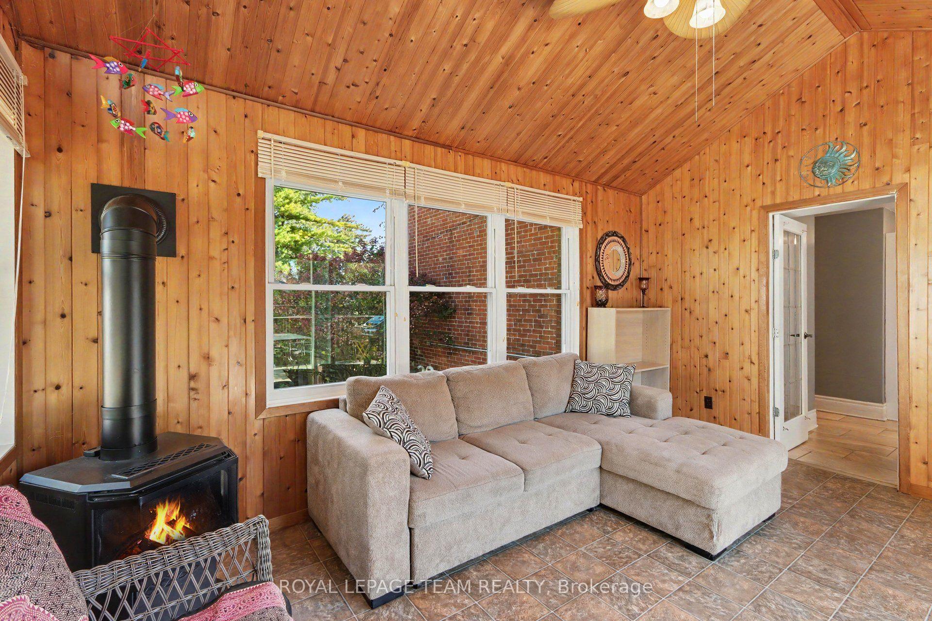Photo 17 of 10565 Main Street, North Dundas, North Dundas (Mountain) Twp — HOMEH