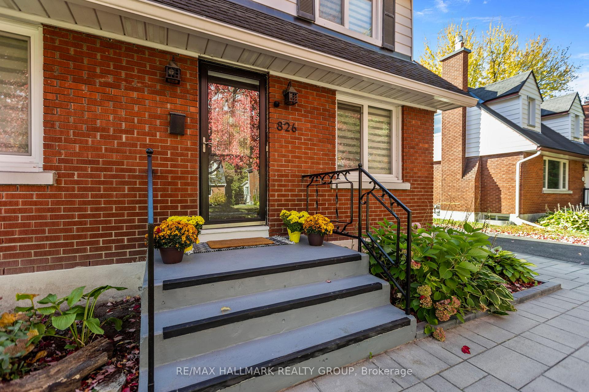 Photo 4 of 826 Colson Avenue, Ottawa, Elmvale Acres — HOMEH