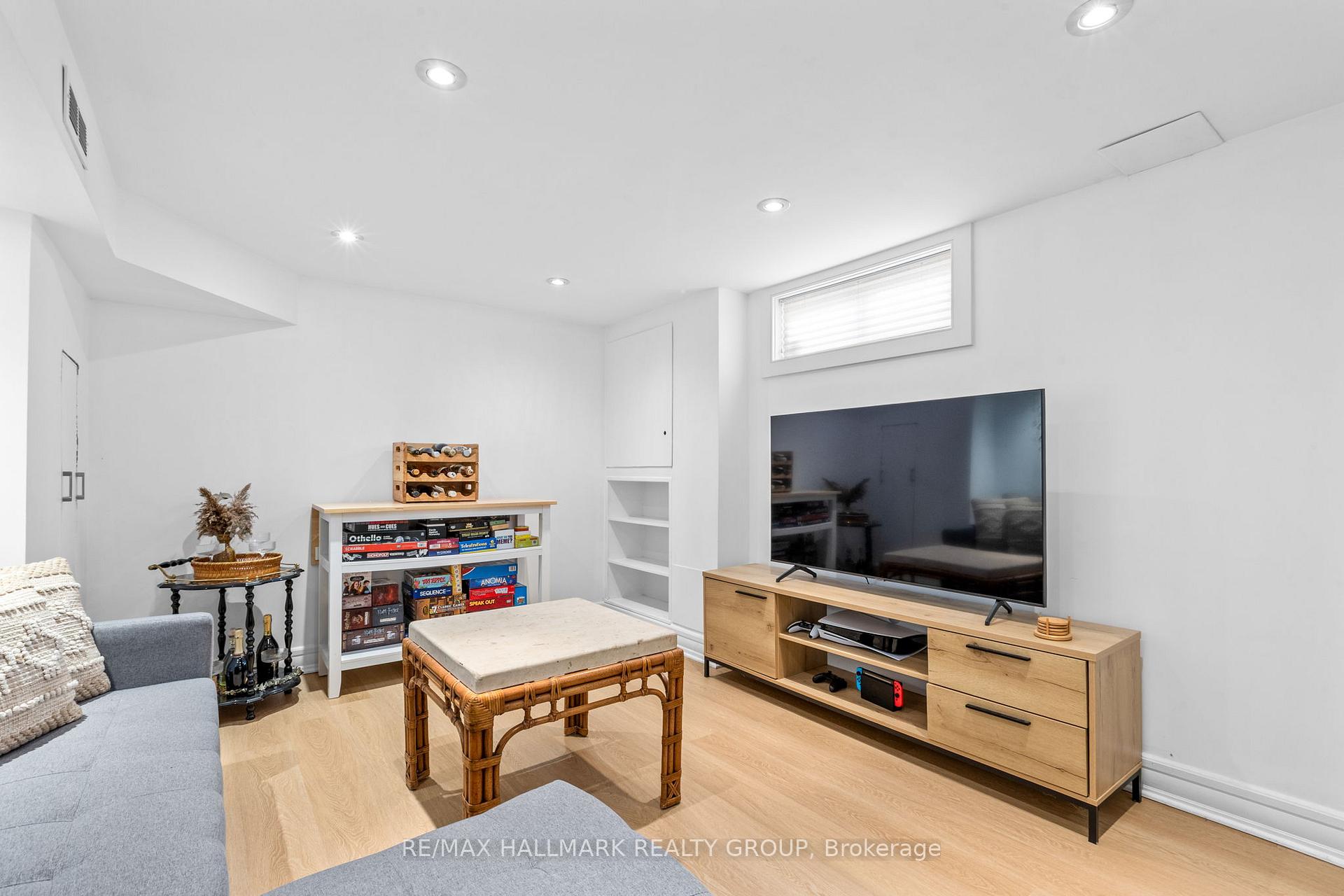 Photo 33 of 826 Colson Avenue, Ottawa, Elmvale Acres — HOMEH
