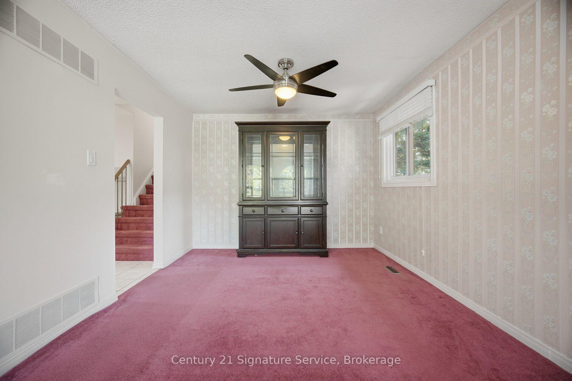 Photo 13 of 1166 Grand Boulevard, Oakville, Falgarwood — HOMEH