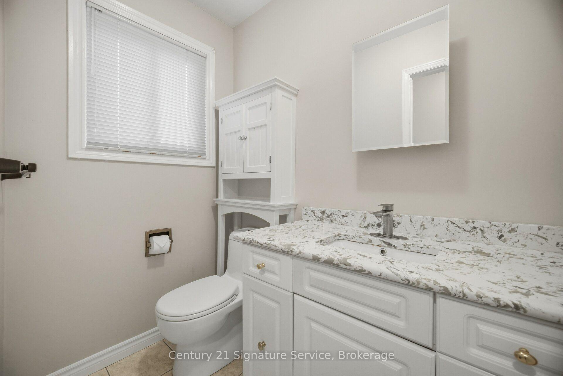 Photo 27 of 1166 Grand Boulevard, Oakville, Falgarwood — HOMEH