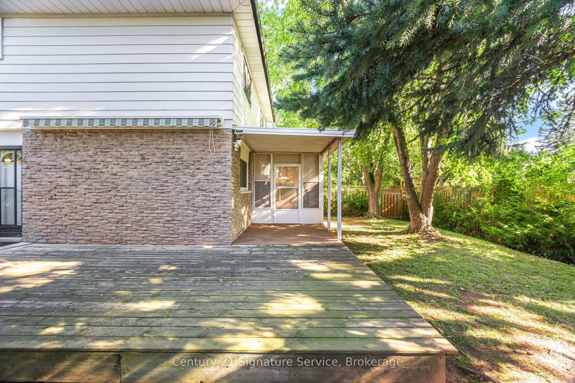 Photo 55 of 1166 Grand Boulevard, Oakville, Falgarwood — HOMEH