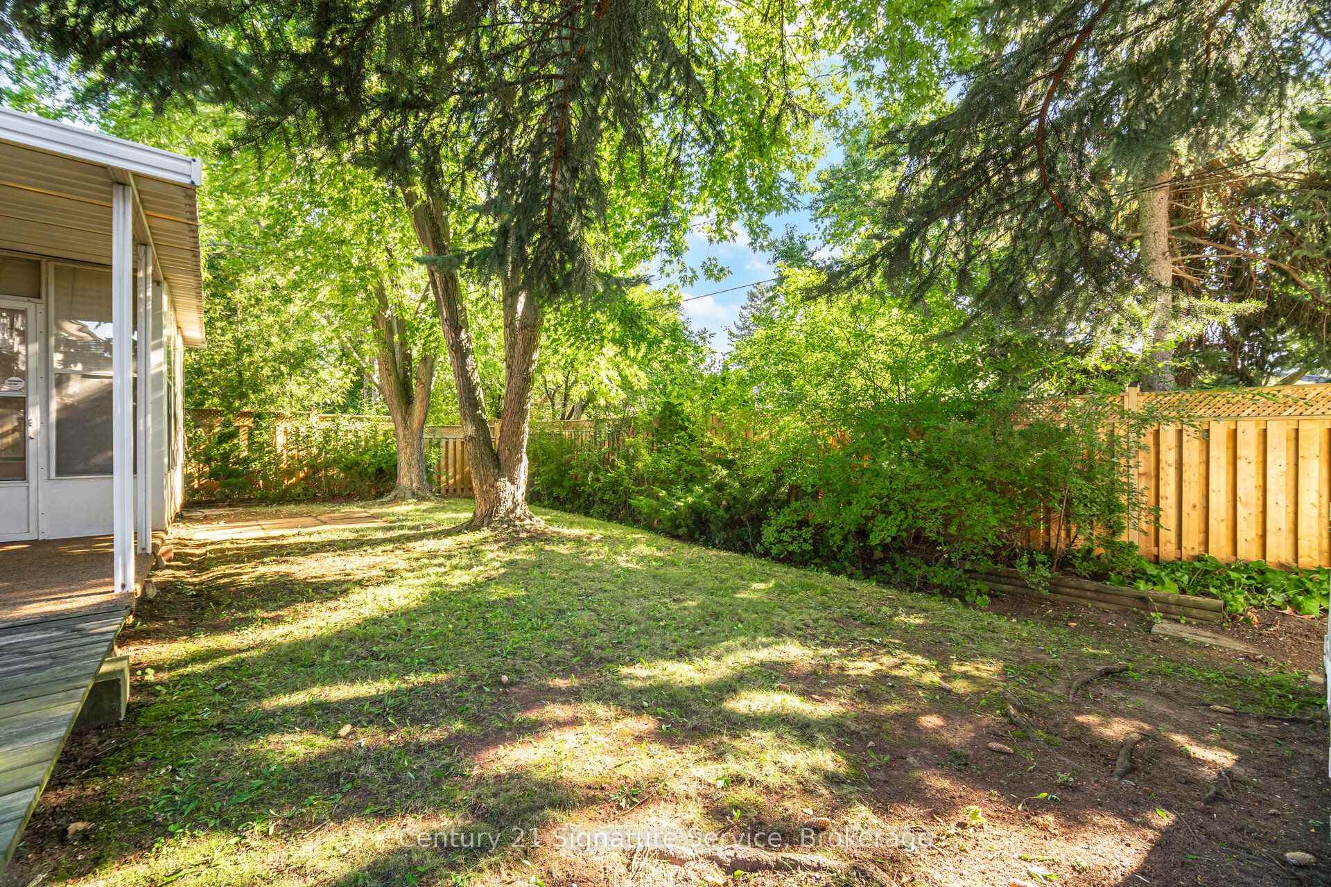 Photo 59 of 1166 Grand Boulevard, Oakville, Falgarwood — HOMEH