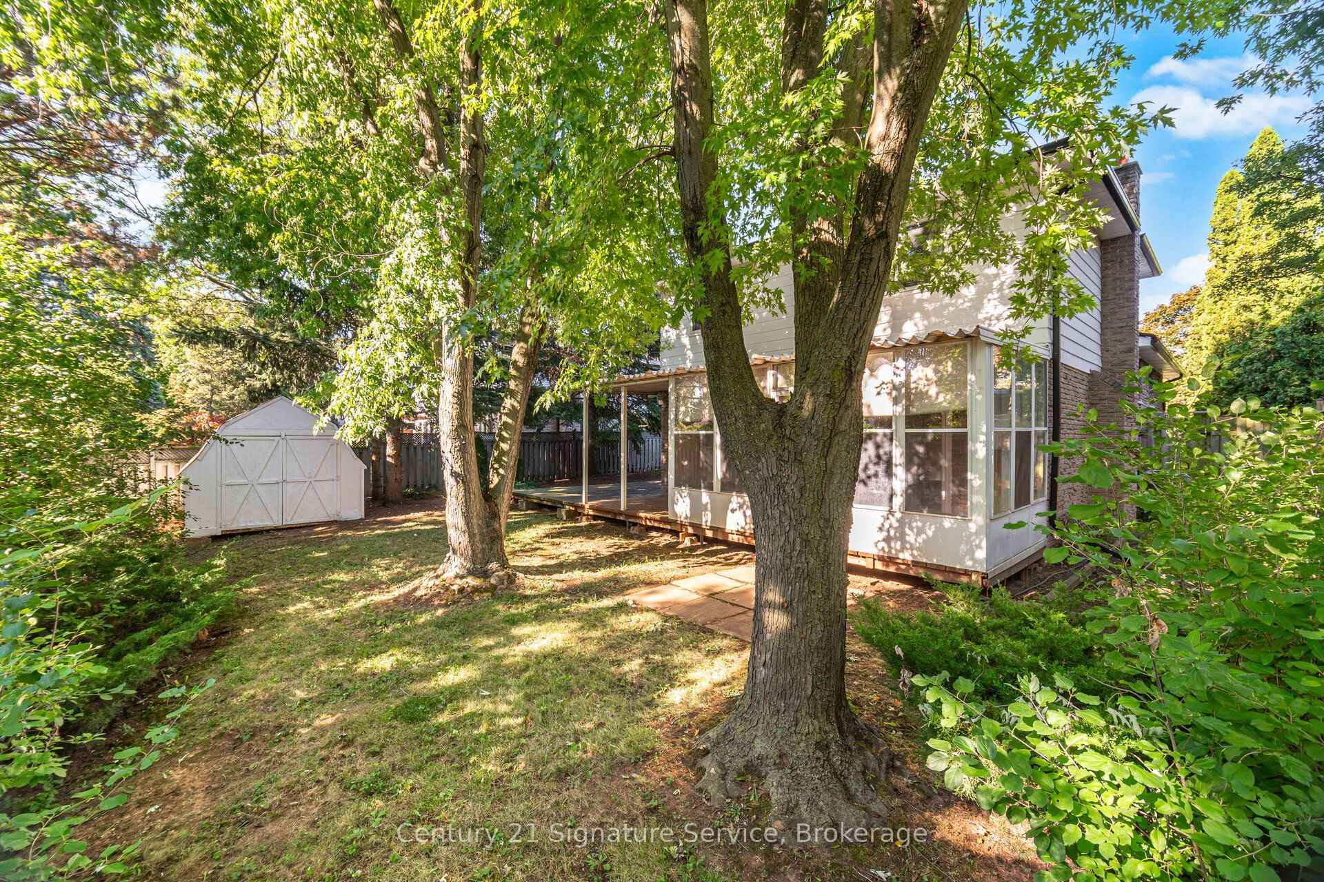 Photo 61 of 1166 Grand Boulevard, Oakville, Falgarwood — HOMEH