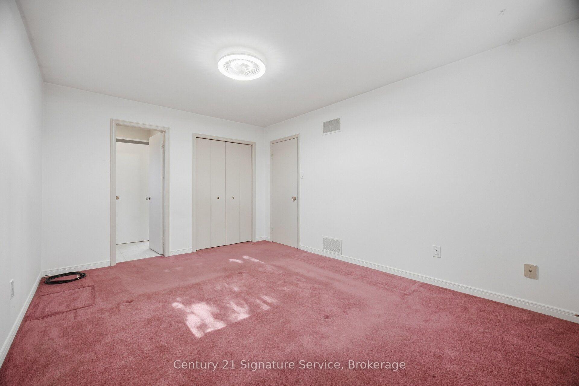 Photo 35 of 1166 Grand Boulevard, Oakville, Falgarwood — HOMEH