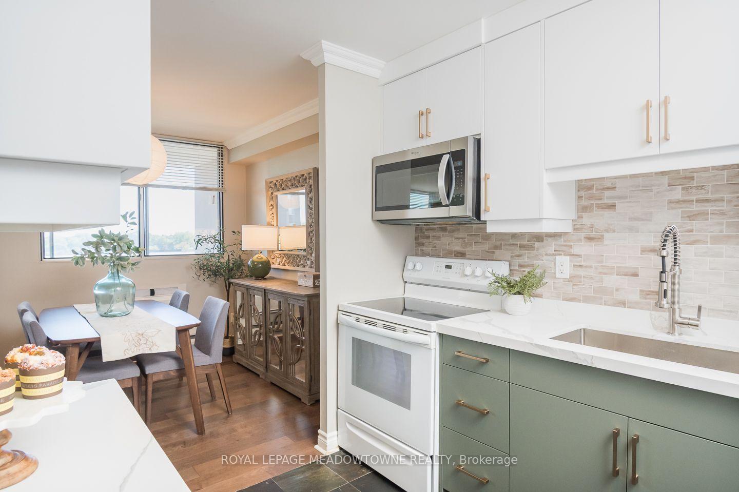 Photo 6 of Unit 704, 81 Millside Drive, Milton, Old Milton — HOMEH
