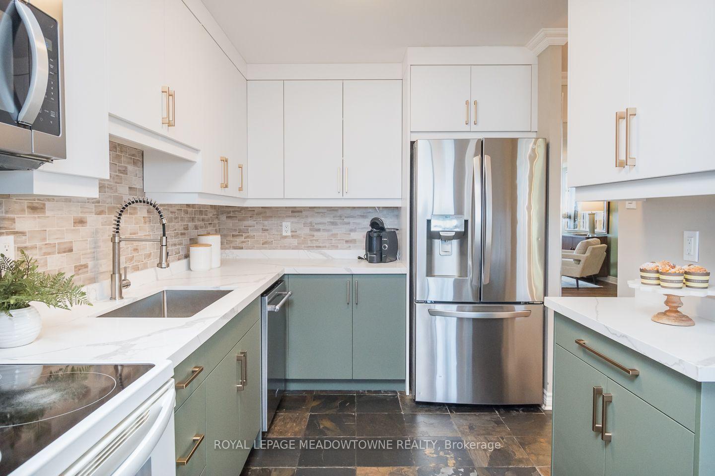 Photo 9 of Unit 704, 81 Millside Drive, Milton, Old Milton — HOMEH