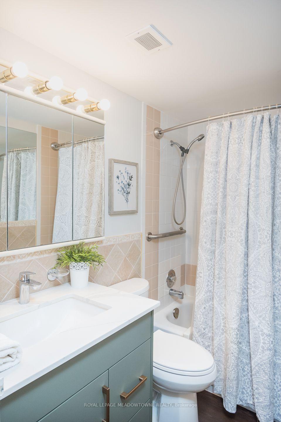 Photo 34 of Unit 704, 81 Millside Drive, Milton, Old Milton — HOMEH