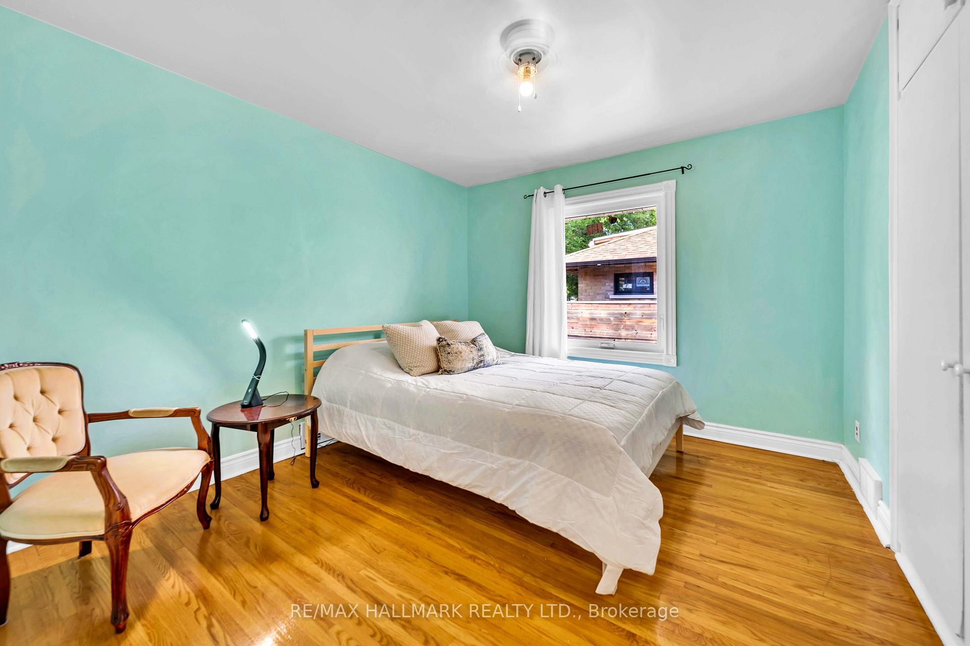 Photo 12 of 1557 Pharmacy Avenue, Scarborough, Wexford-Maryvale — HOMEH
