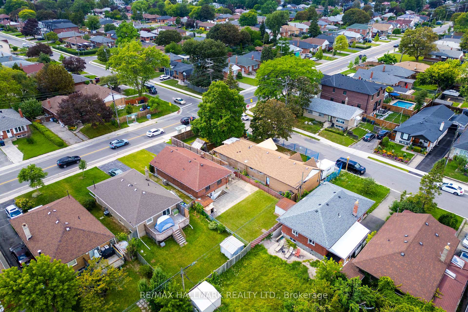 Photo 28 of 1557 Pharmacy Avenue, Scarborough, Wexford-Maryvale — HOMEH