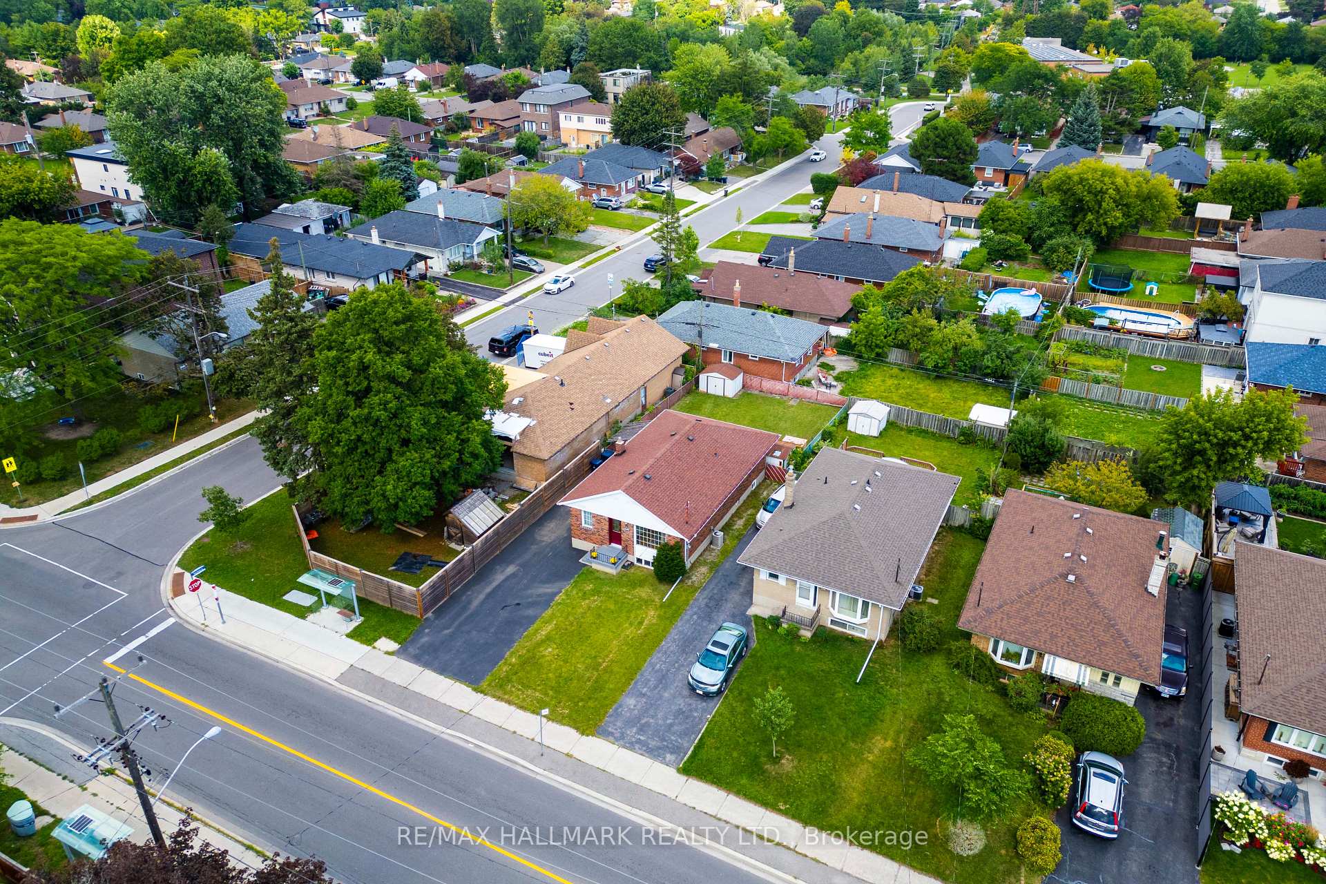 Photo 29 of 1557 Pharmacy Avenue, Scarborough, Wexford-Maryvale — HOMEH