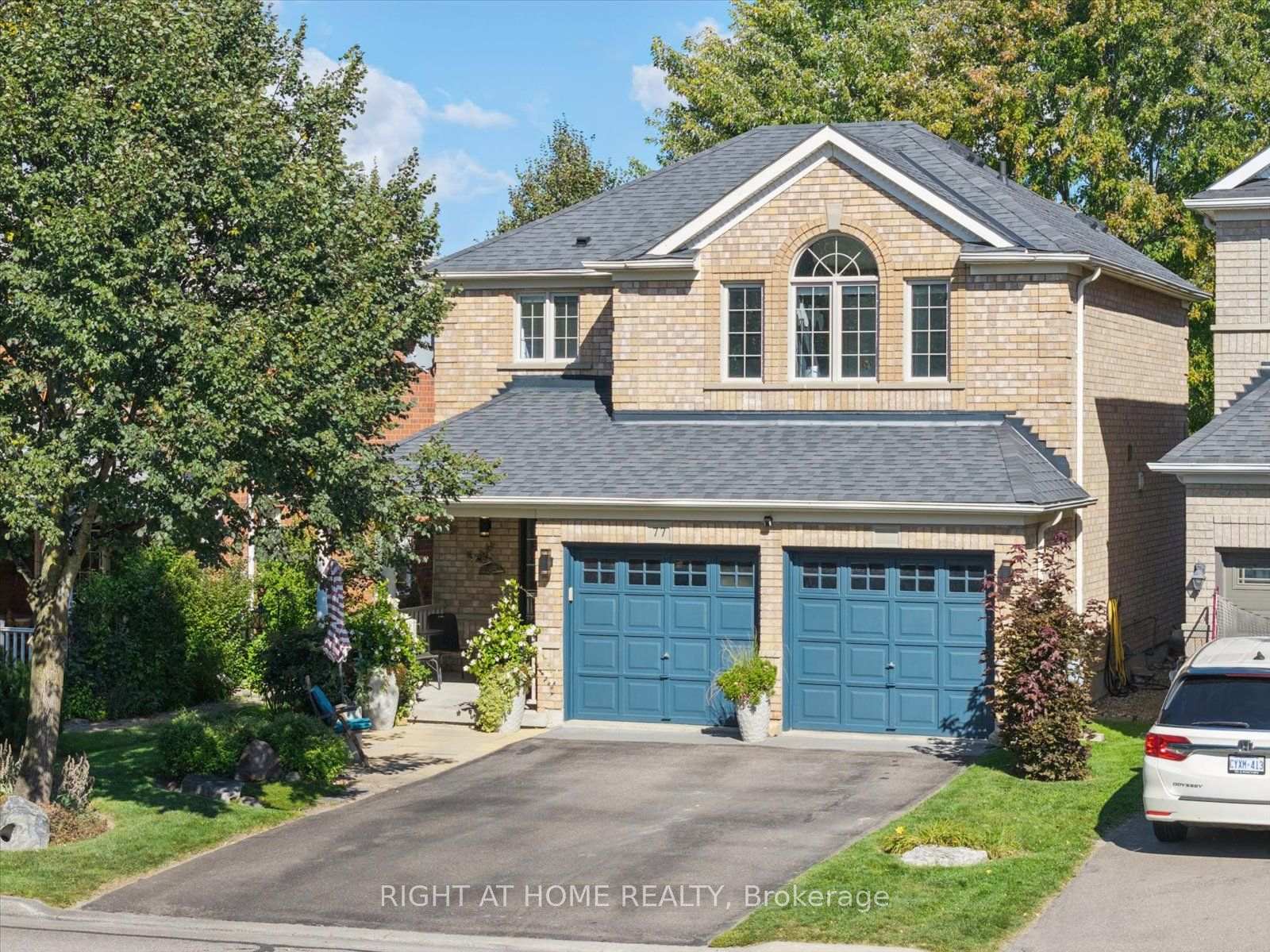 Photo 2 of 77 Shoniker Drive, Newmarket, Summerhill Estates — HOMEH