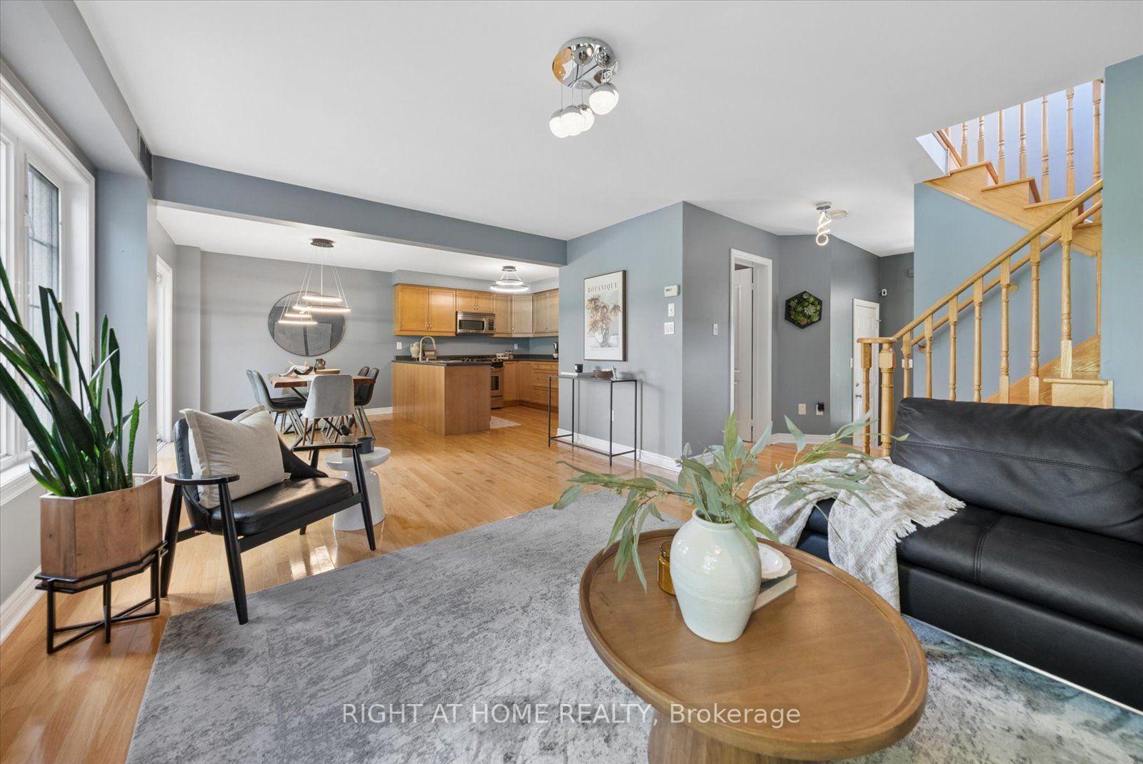 Photo 9 of 77 Shoniker Drive, Newmarket, Summerhill Estates — HOMEH