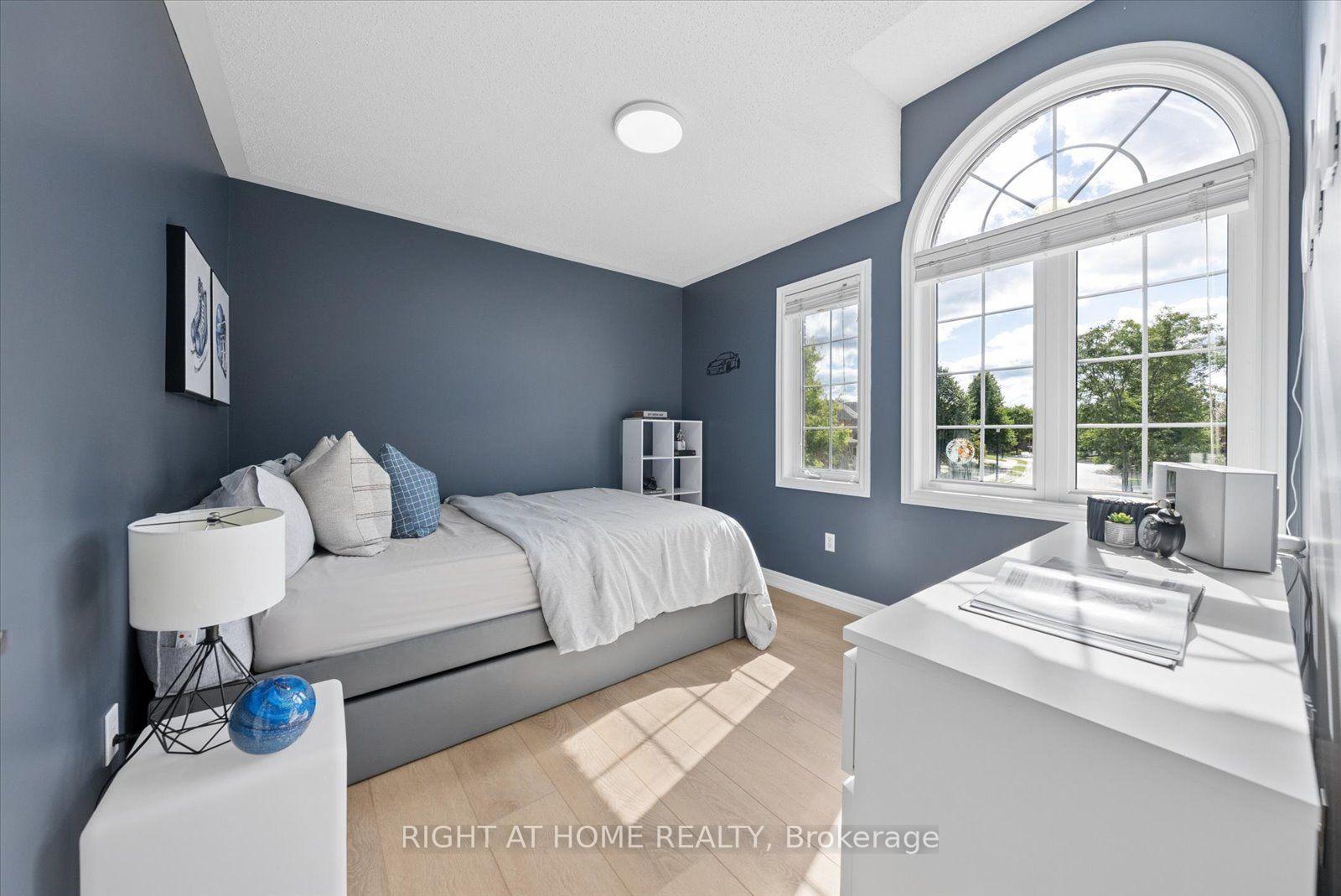Photo 25 of 77 Shoniker Drive, Newmarket, Summerhill Estates — HOMEH