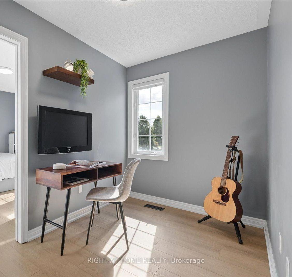 Photo 32 of 77 Shoniker Drive, Newmarket, Summerhill Estates — HOMEH