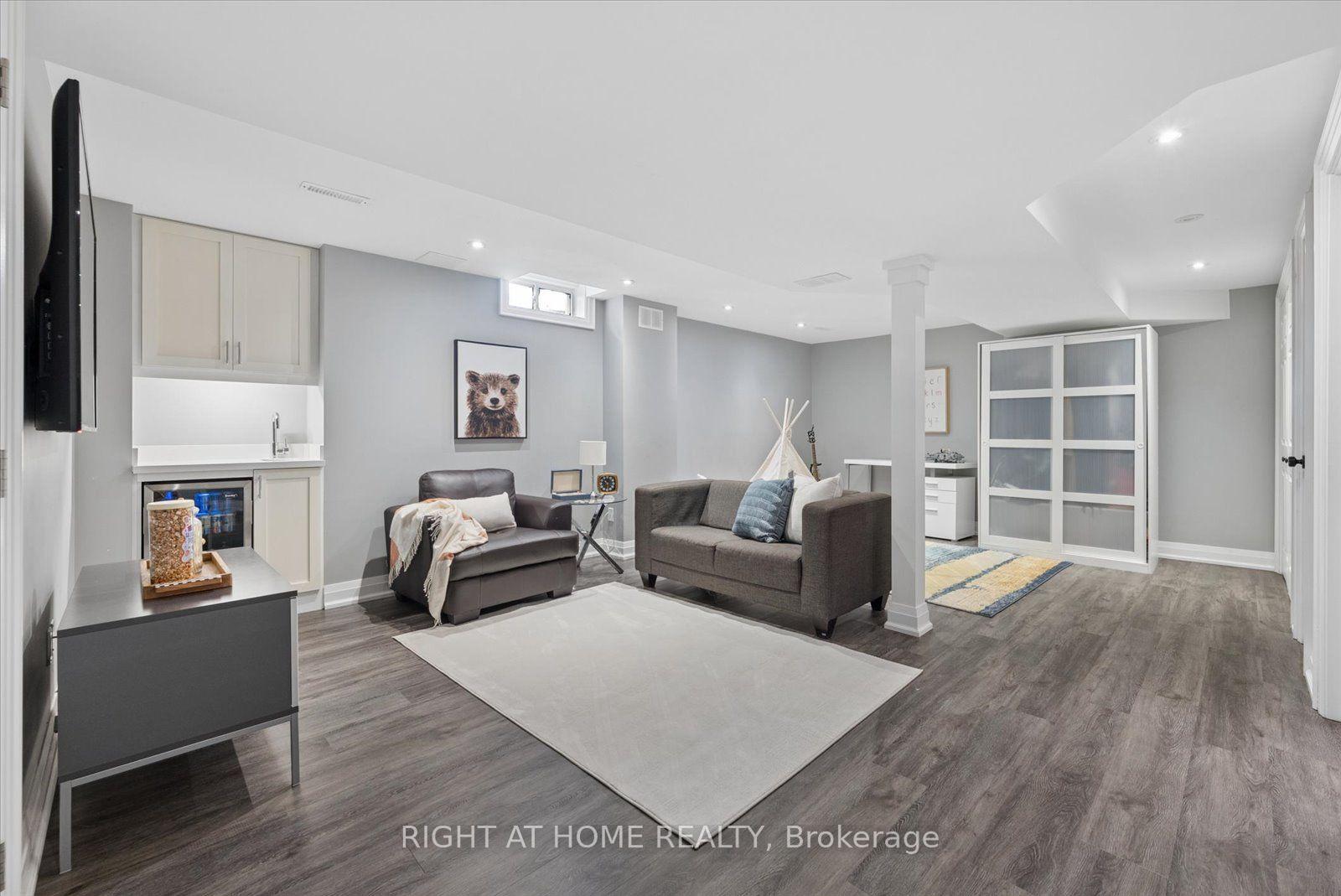 Photo 34 of 77 Shoniker Drive, Newmarket, Summerhill Estates — HOMEH