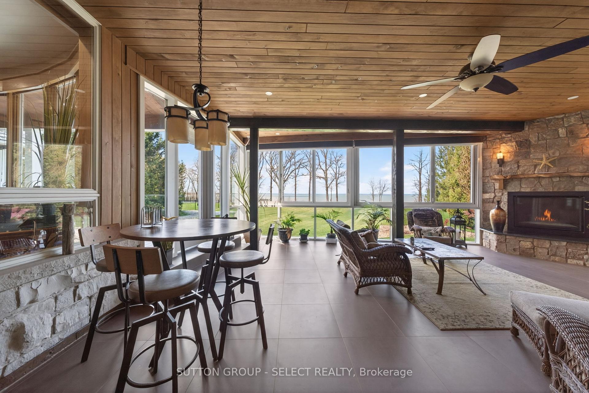 Photo 13 of 4544 Lakeshore Road, Plympton-Wyoming, Plympton Wyoming — HOMEH