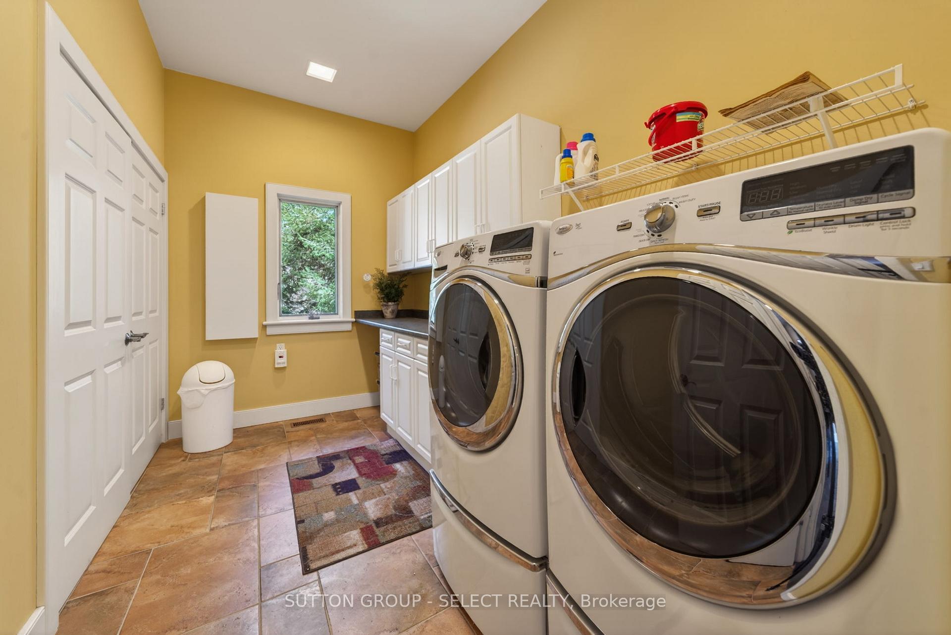 Photo 24 of 4544 Lakeshore Road, Plympton-Wyoming, Plympton Wyoming — HOMEH