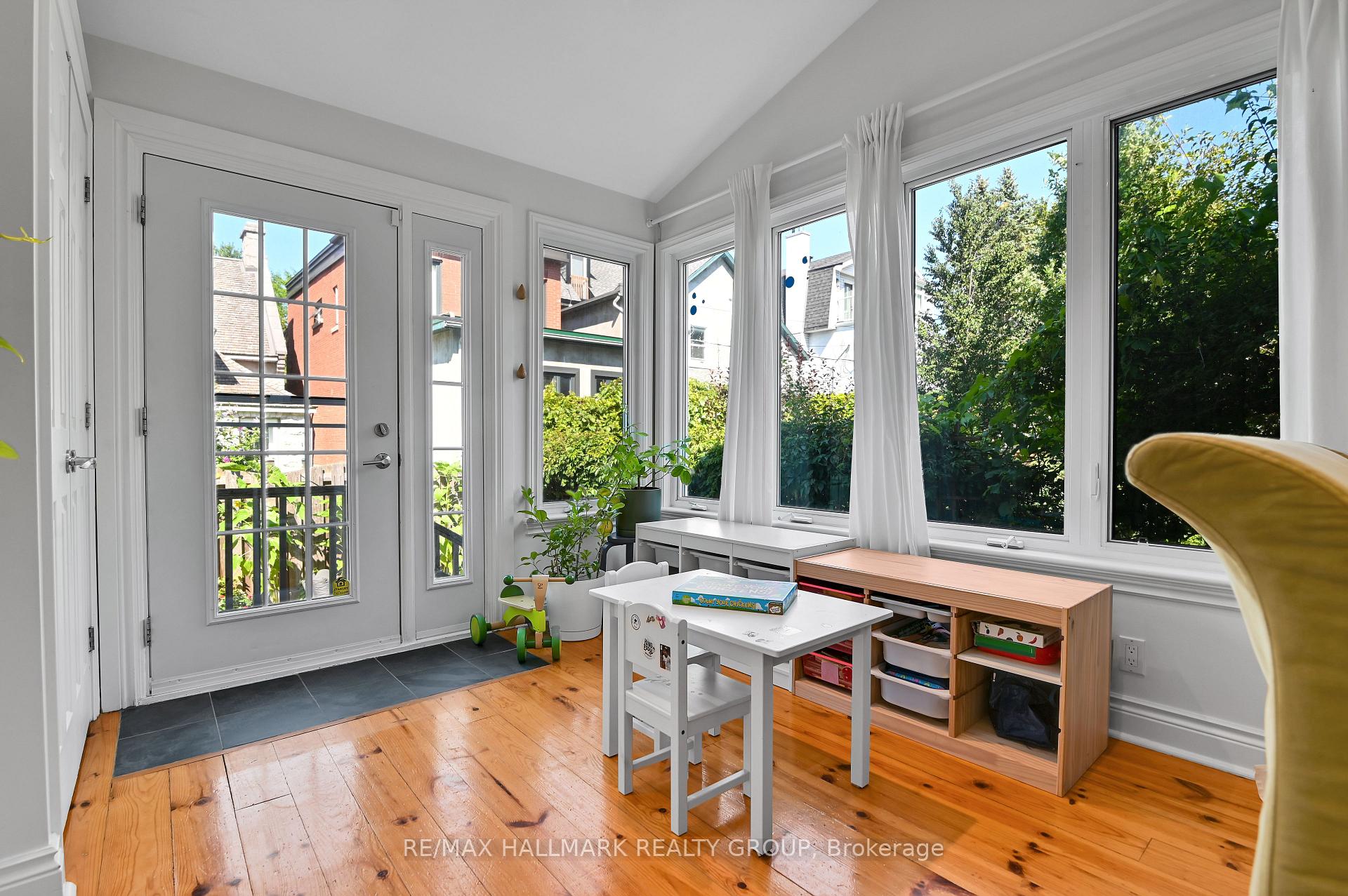 Photo 15 of 142 River Lane, Ottawa, New Edinburgh — HOMEH