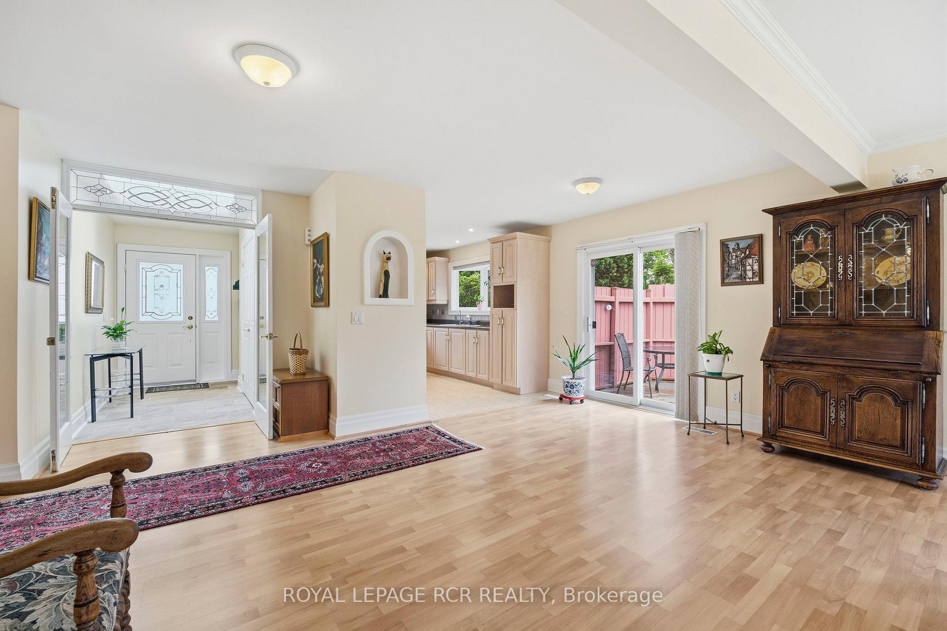 Photo 7 of Unit 1, 28 Reddington Drive, Caledon, Rural Caledon — HOMEH