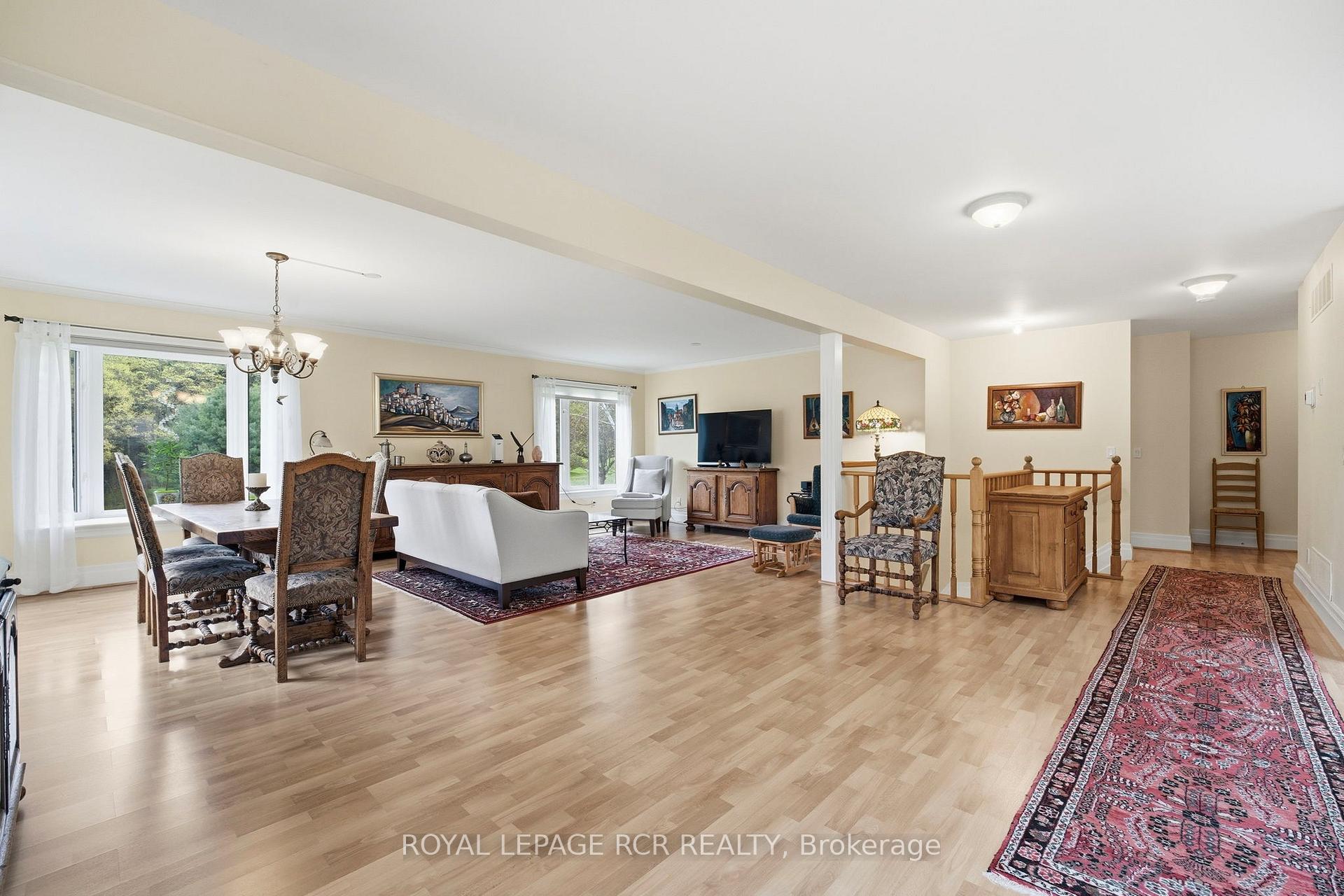 Photo 8 of Unit 1, 28 Reddington Drive, Caledon, Rural Caledon — HOMEH