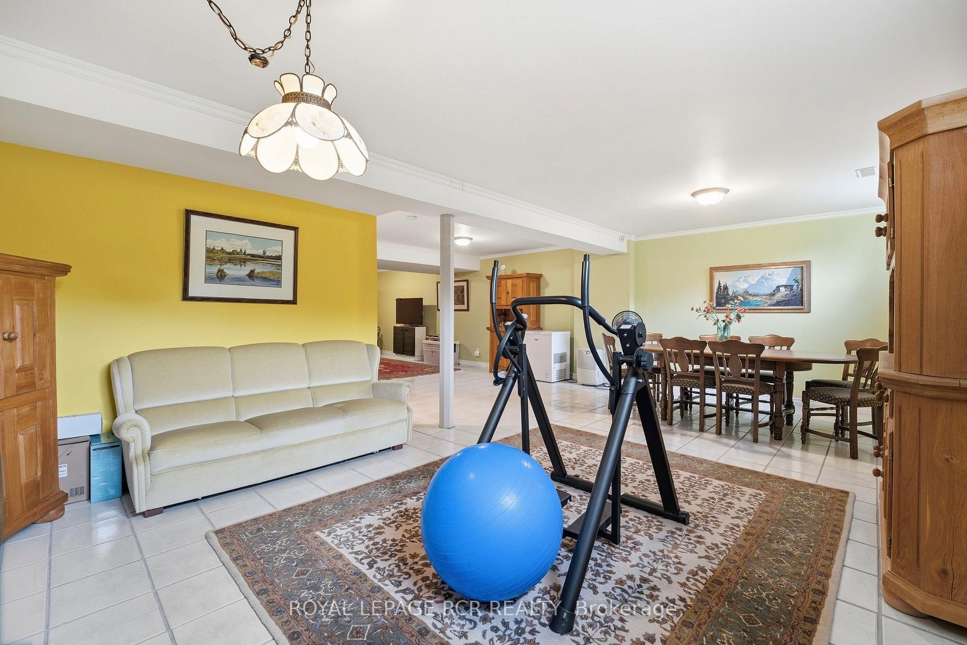 Photo 27 of Unit 1, 28 Reddington Drive, Caledon, Rural Caledon — HOMEH