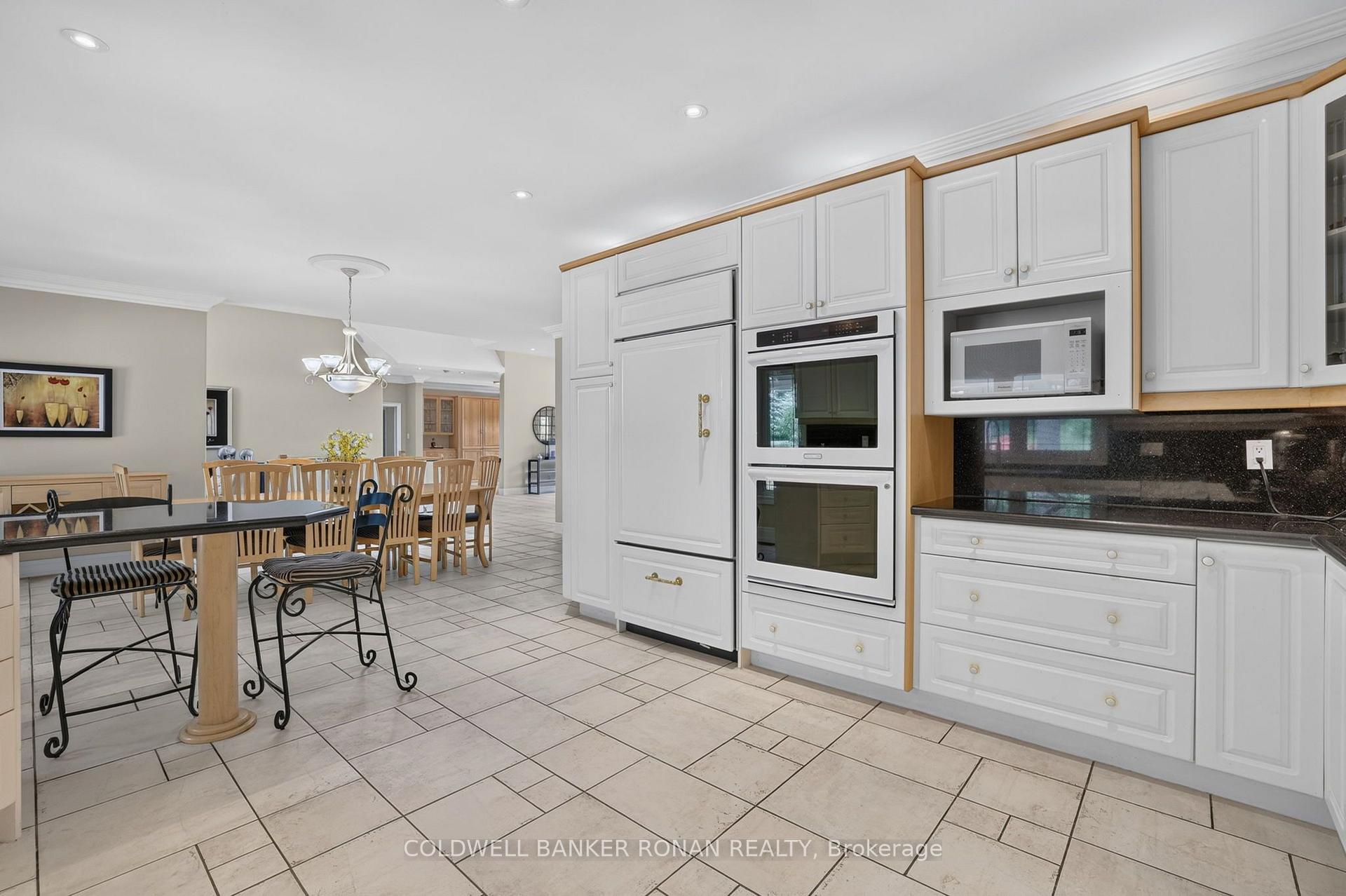 Photo 18 of 9 Moraine Place, Caledon, Palgrave — HOMEH